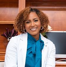 Dr Chelsea Mooreland