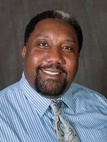 Dr Enas Pruitt