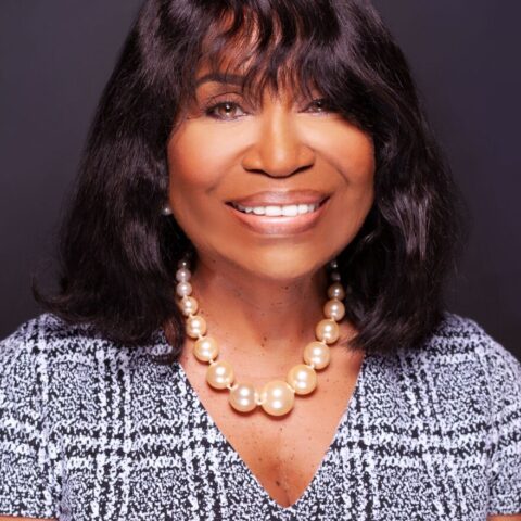 Dr Linda Burke